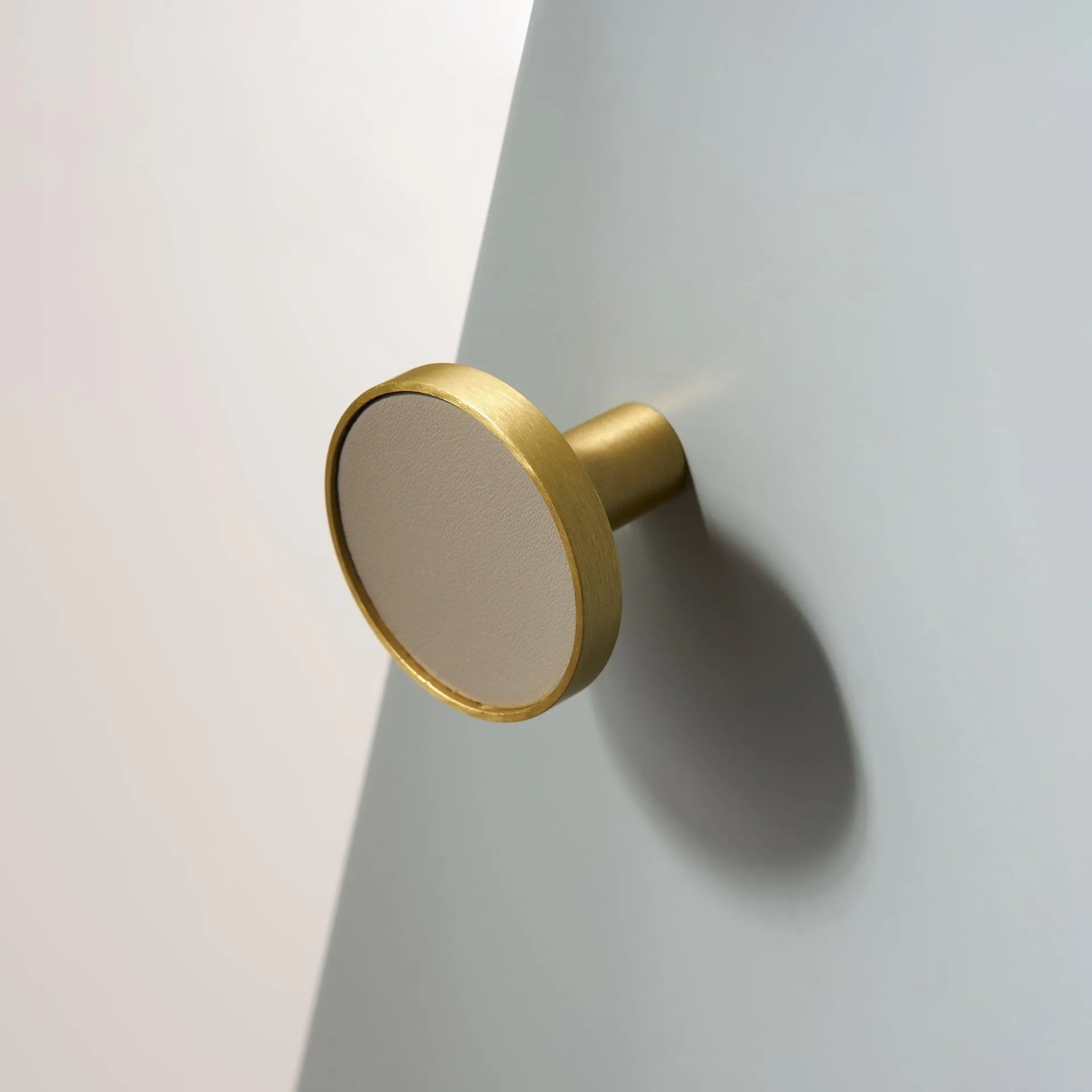 AMINTA / Solid Brass & Leather Furniture Knobs
