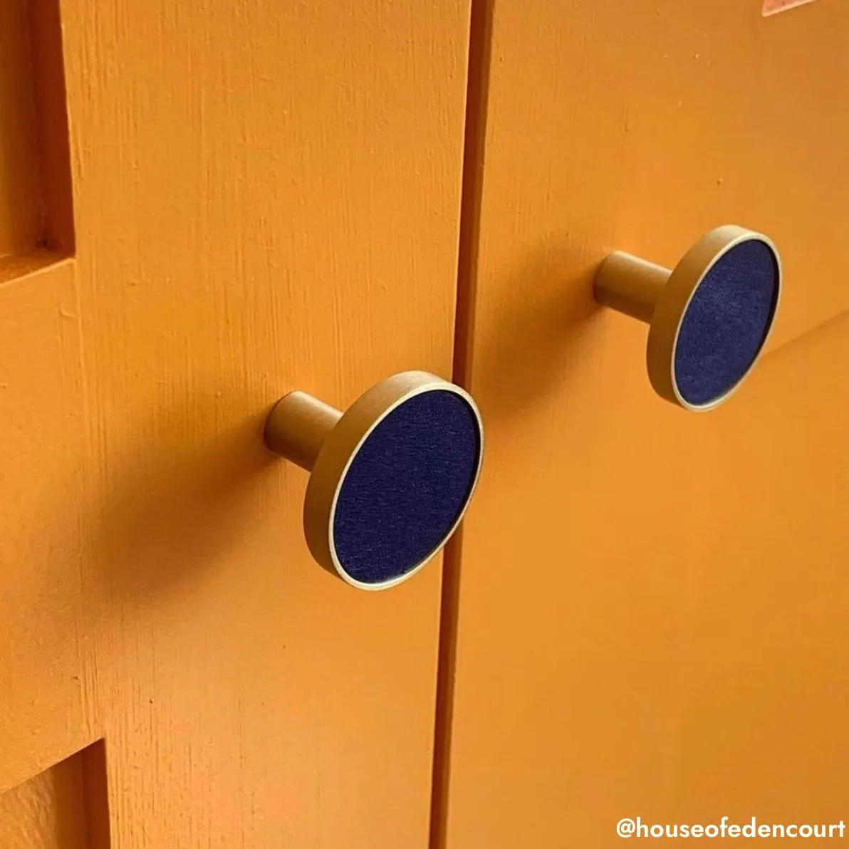 AMINTA / Solid Brass & Leather Furniture Knobs