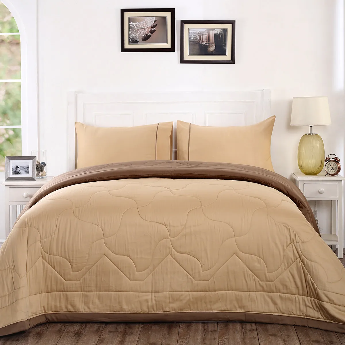 Colorart Vincent Light Weight Extreame Winter Quilt Marzipan/Simply Taupe