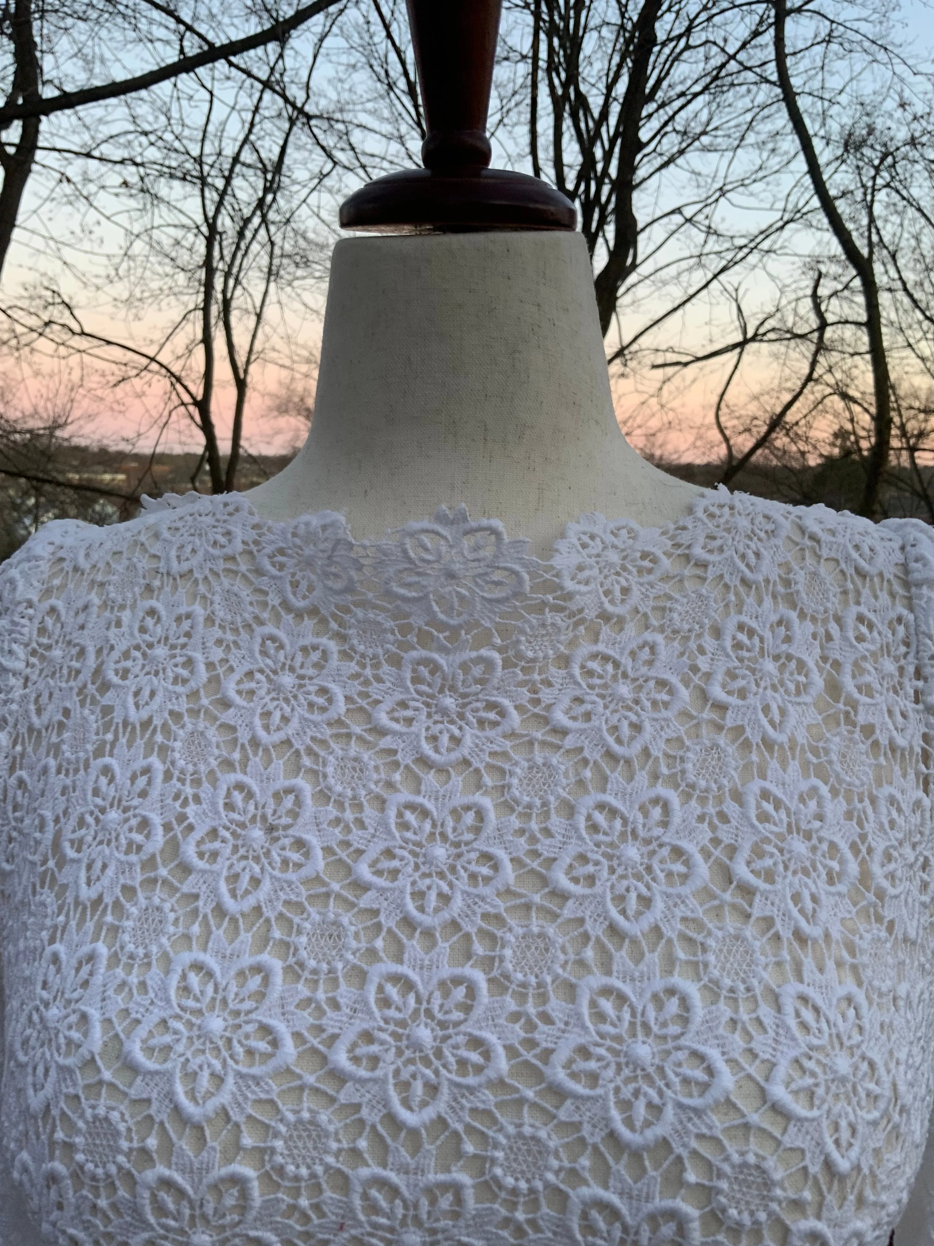Heavy Guipure Lace Top - 60s