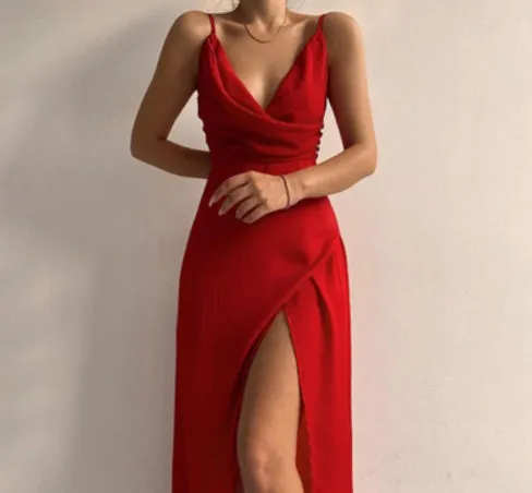 Heidi – V-Neck Slip Dress with Printed Slit