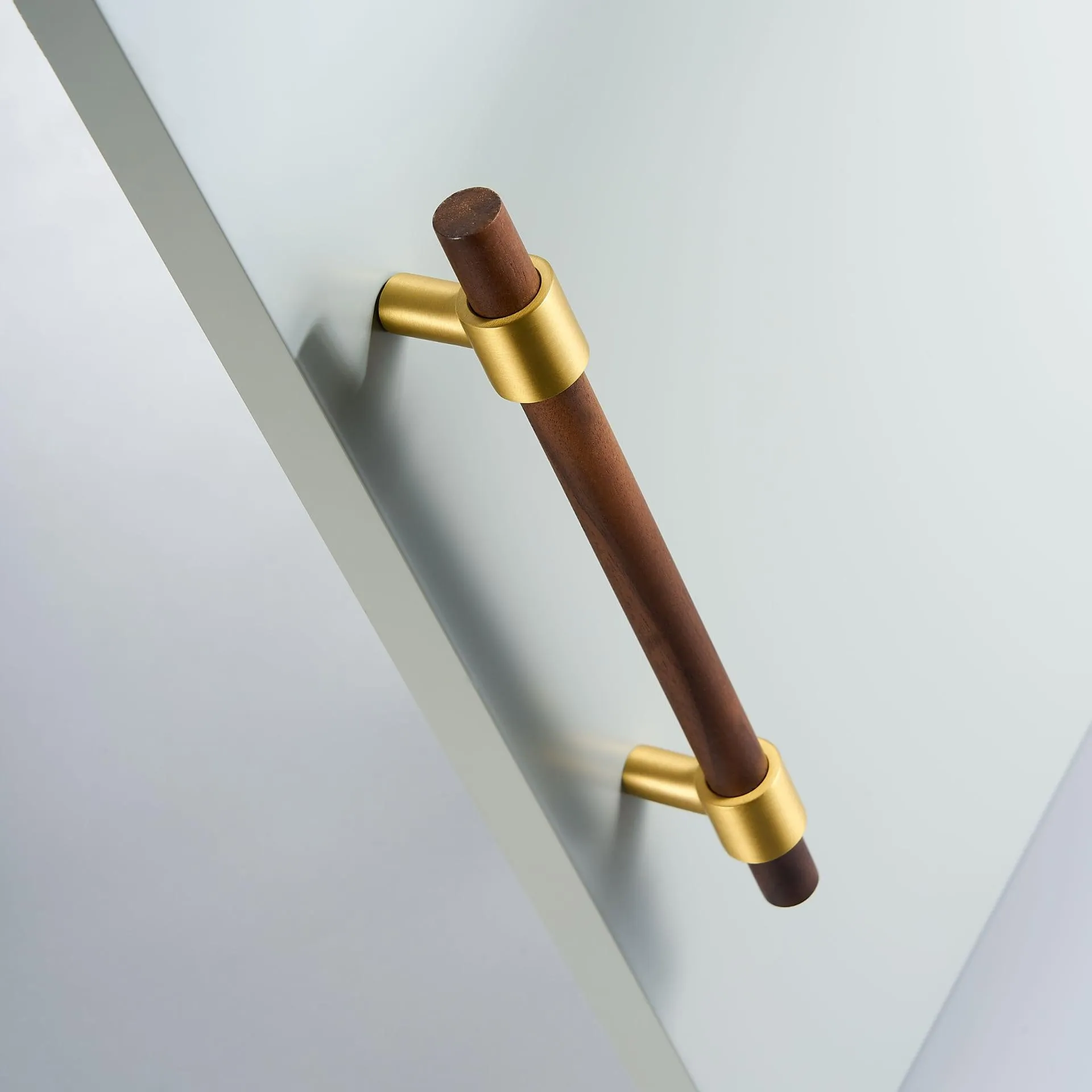 MENELAOS / Walnut & Solid Brass Handles
