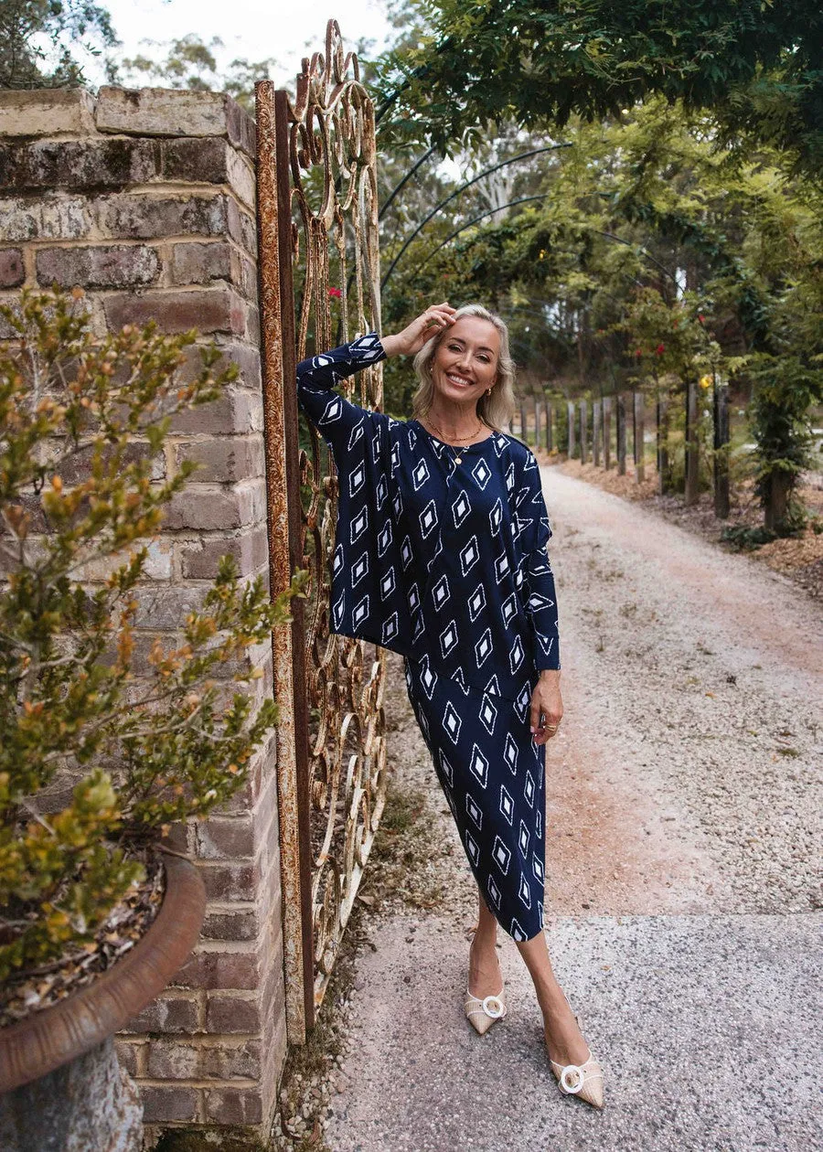 Stella Longsleeve Oversized Bamboo Slouch Top - Navy Diamond