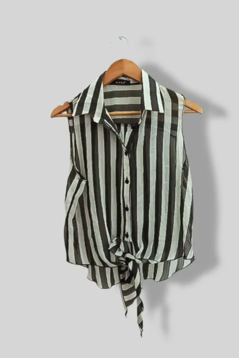 Vintage Nikka women black and white striped sleeveless top size 14