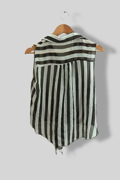 Vintage Nikka women black and white striped sleeveless top size 14