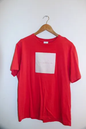 Vintage red turn up the best print mens medium tees