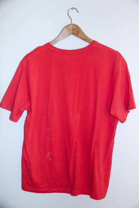 Vintage red turn up the best print mens medium tees
