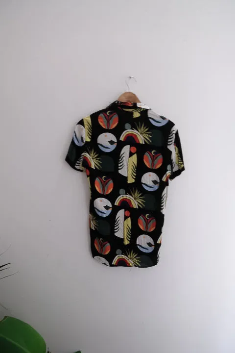 Vintage Retro Black Mens Relax Fit Hawaiian Shirt Printed Summer Design
