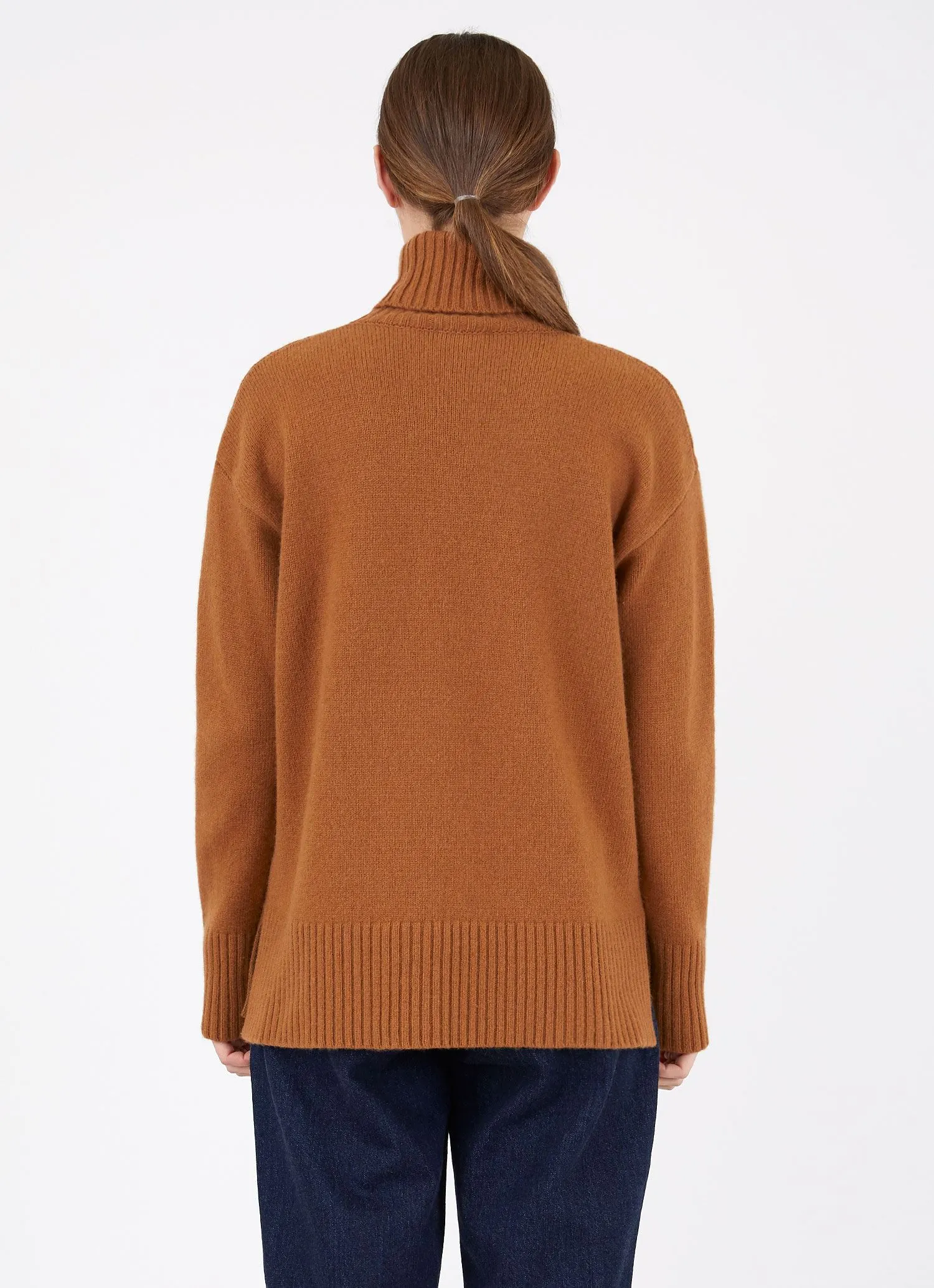 Women's Relaxed Roll Neck Jumper in Mushroom